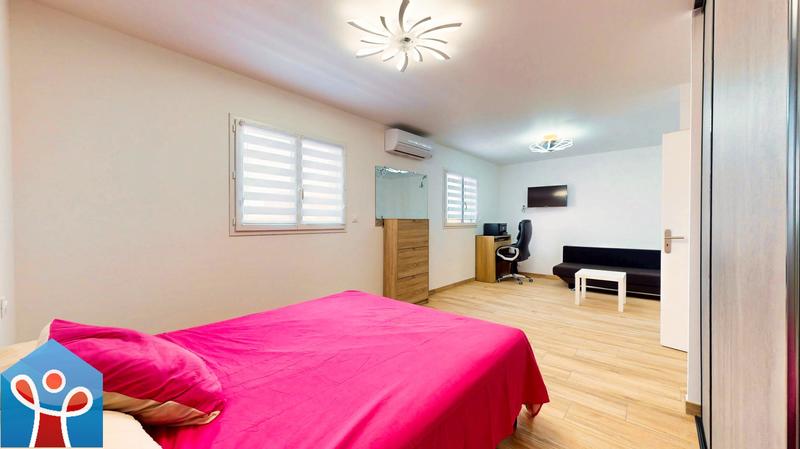 Maison - 88 m² - 4 pièces