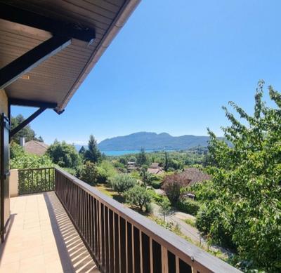 Maison - 257 m² - 9 pièces