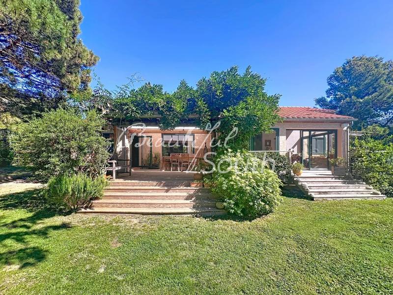 Maison - 147 m² - 9 pièces