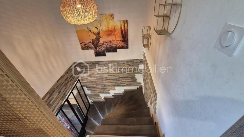Villa - 96 m² - 5 pièces