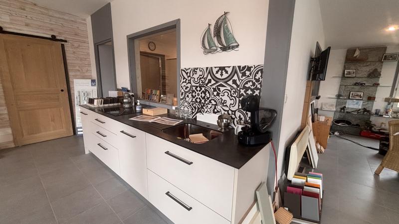 Fonds de commerce - 350 m²