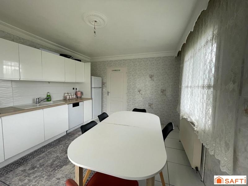 Maison - 168 m² - 8 pièces