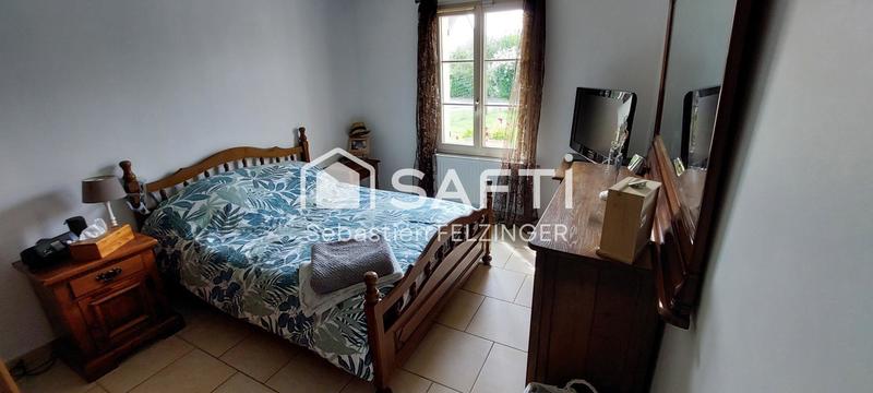 Maison - 185 m² - 9 pièces