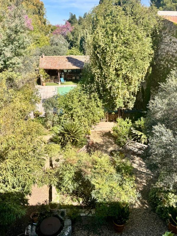 Maison - 350 m² - 12 pièces