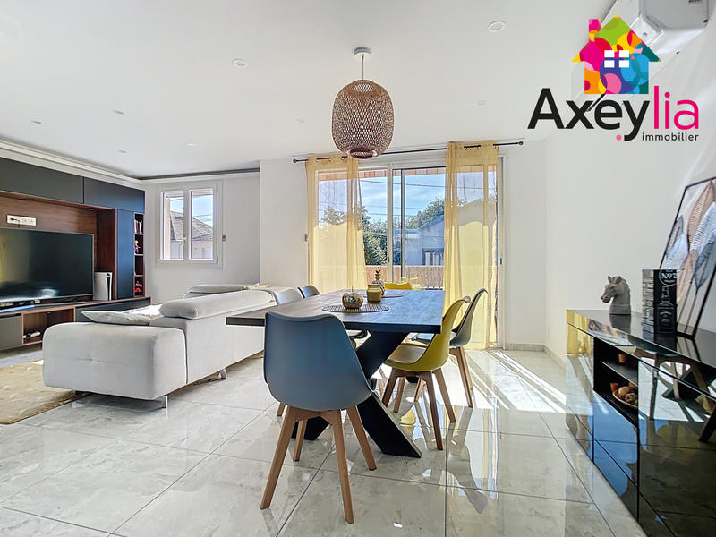 Maison - 102 m² - 6 pièces