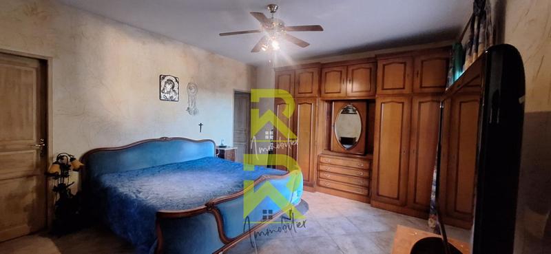 Villa - 210 m² - 5 pièces