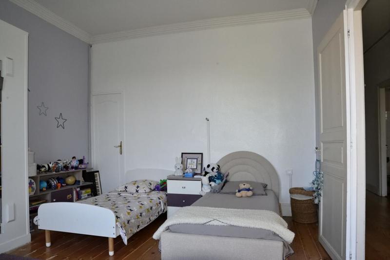 Maison bourgeoise - 250 m² - 6 pièces