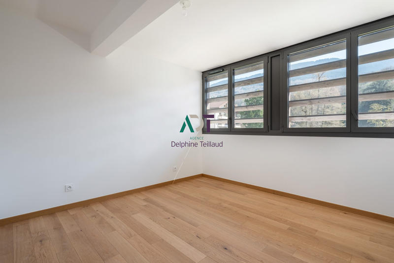 Appartement - 110 m² - 5 pièces