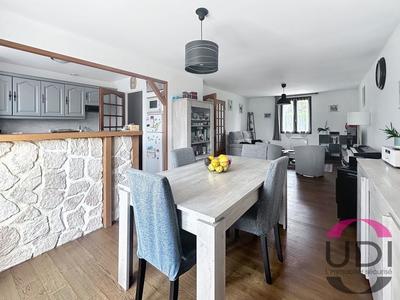 Maison - 153 m² - 5 pièces
