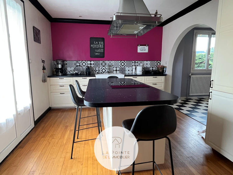 Maison - 127 m² - 6 pièces