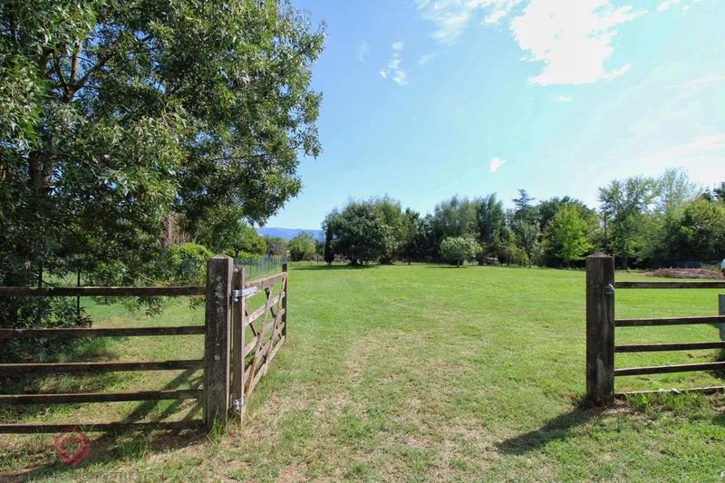 Maison - 229 m² - 9 pièces