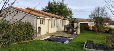 Maison - 90 m² - 5 pièces