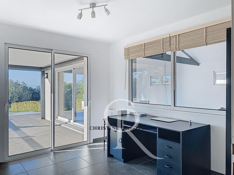 Maison - 143 m² - 4 pièces