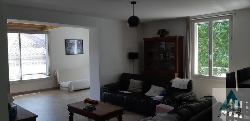 Appartement - 98 m² - 4 pièces