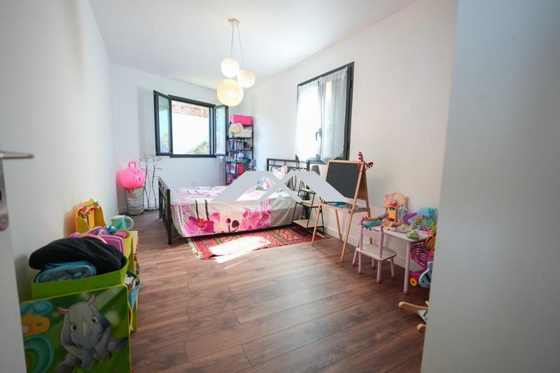 Villa - 123 m² - 4 pièces