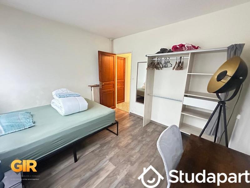 Chambre - 9 m² - 1 pièce