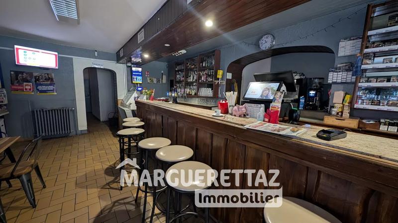 Local commercial - 178 m² - 4 pièces