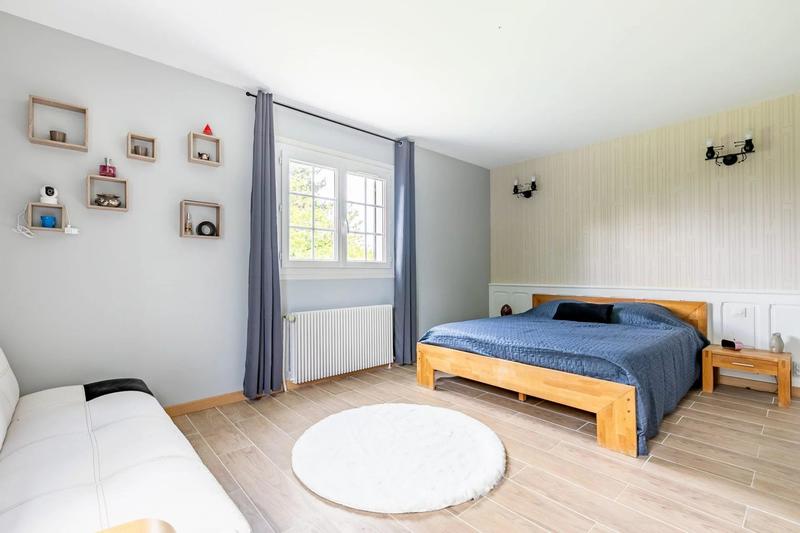 Maison - 258 m² - 8 pièces