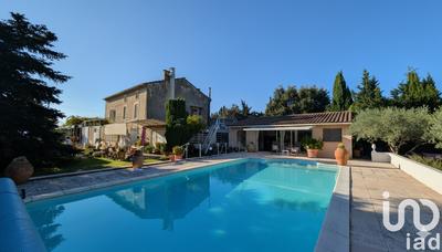 Maison - 242 m² - 7 pièces