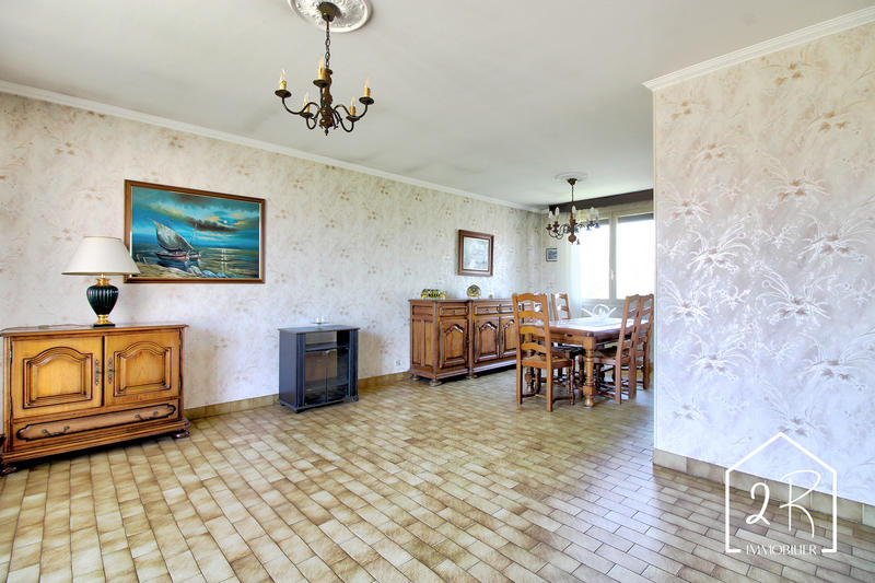 Maison - 95 m² - 4 pièces