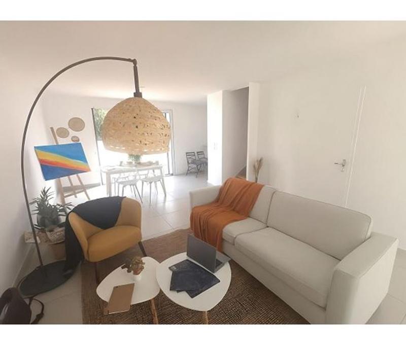 Maison traditionnelle - 88 m² - 4 pièces