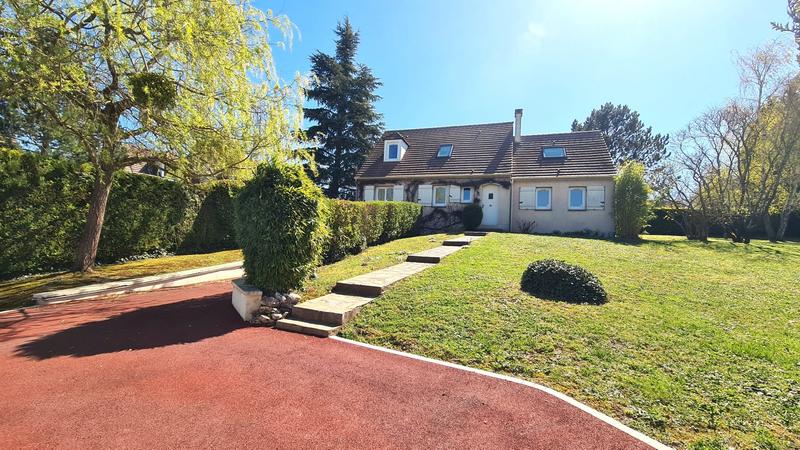 Maison - 145 m² - 6 pièces