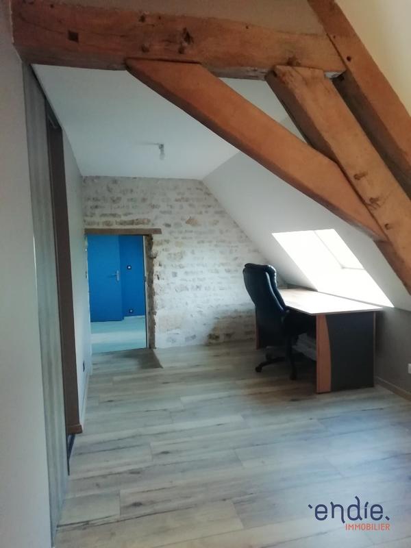 Maison - 230 m² - 7 pièces