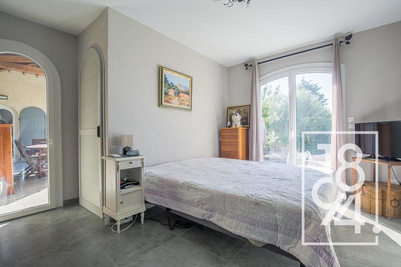 Maison - 169 m² - 5 pièces