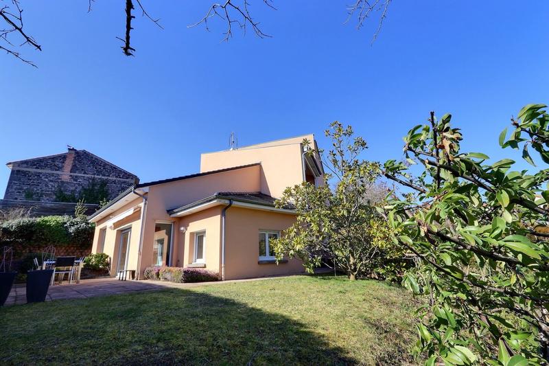 Villa - 160 m² - 6 pièces