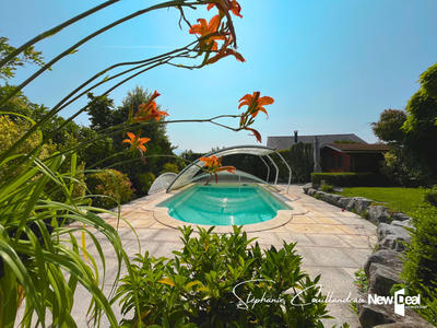 Maison - 236 m² - 8 pièces