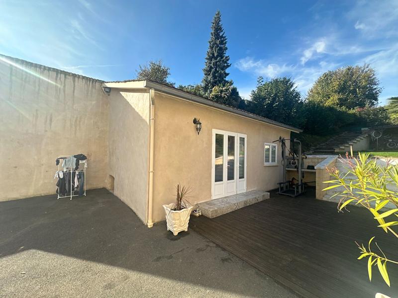 Maison - 107 m² - 6 pièces