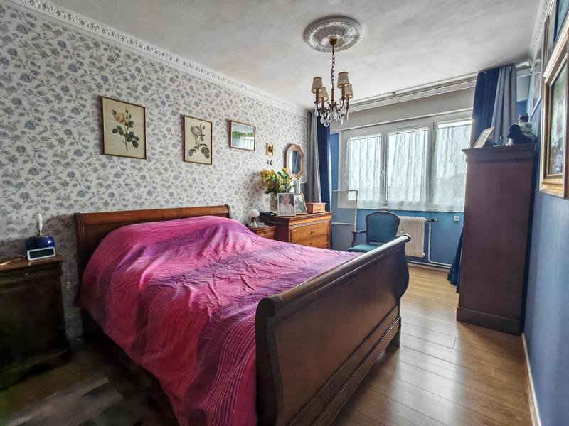 Appartement - 104 m² - 5 pièces