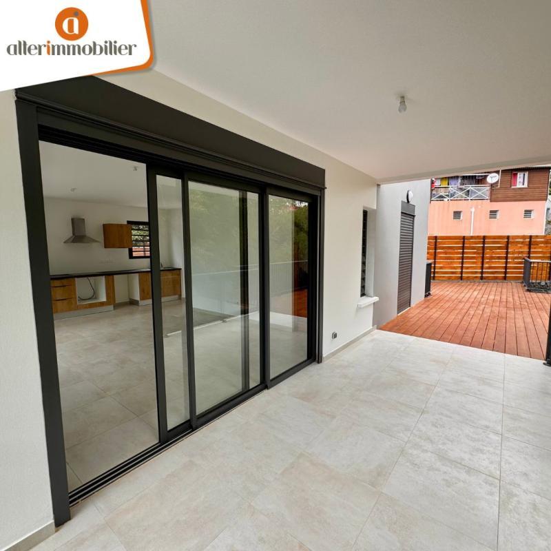 Villa - 80 m² - 4 pièces