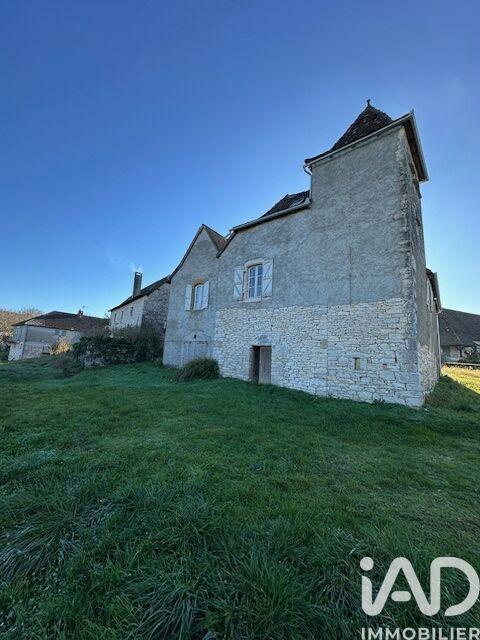 Maison de village - 94 m² - 4 pièces