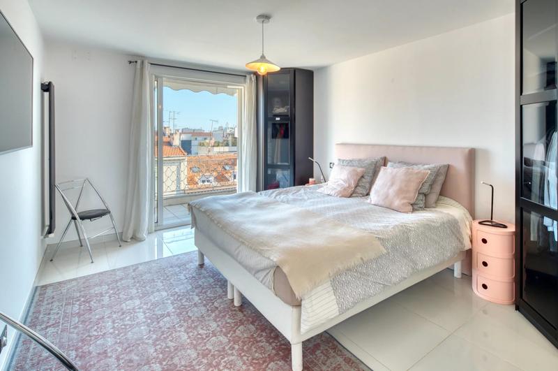 Appartement - 94 m² - 3 pièces