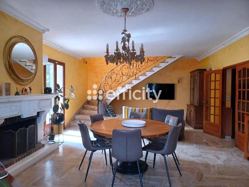 Maison - 148 m² - 4 pièces