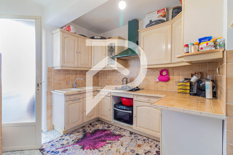 Appartement - 85 m² - 4 pièces