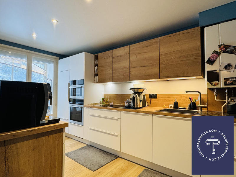 Appartement - 79 m² - 3 pièces