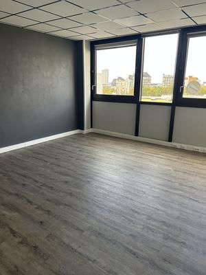 Bureau - 89 m² - 5 pièces