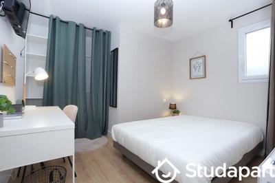 Chambre - 10 m² - 1 pièce