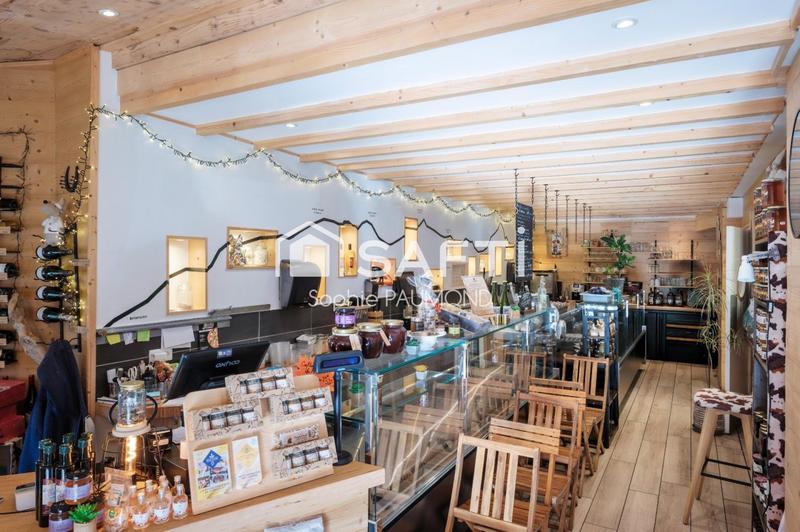 Local commercial - 135 m² - 5 pièces