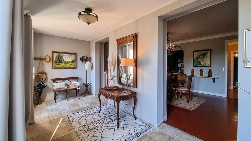 Propriété - 473 m² - 11 pièces