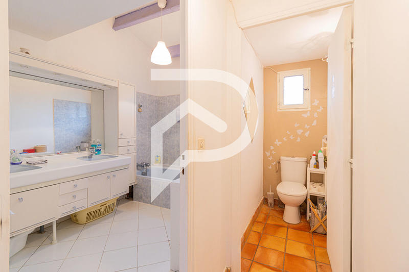 Maison - 363 m² - 6 pièces