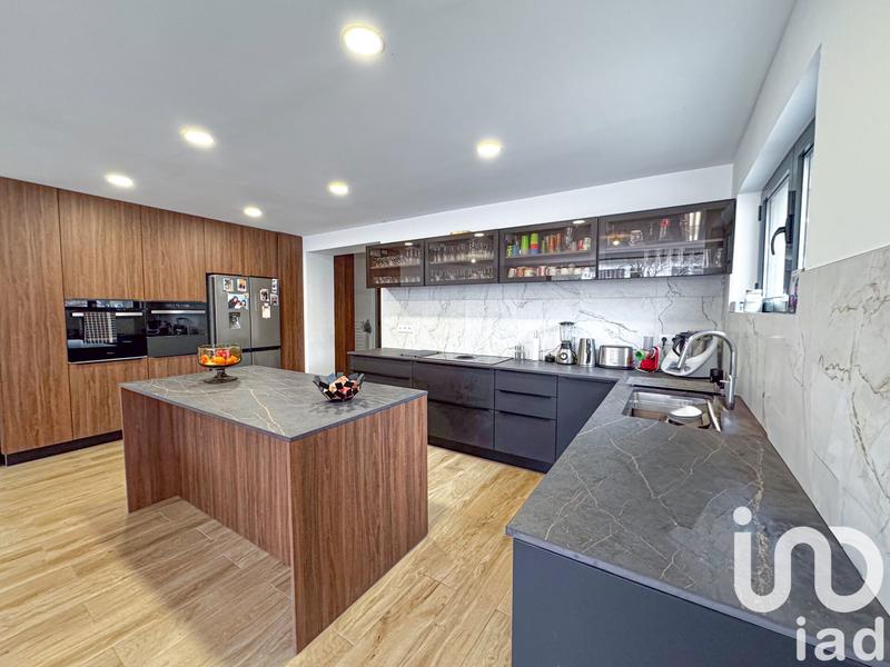 Maison de maîtres - 205 m² - 5 pièces