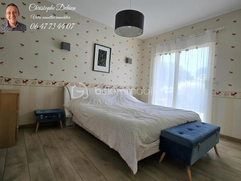 Maison traditionnelle - 207 m² - 7 pièces