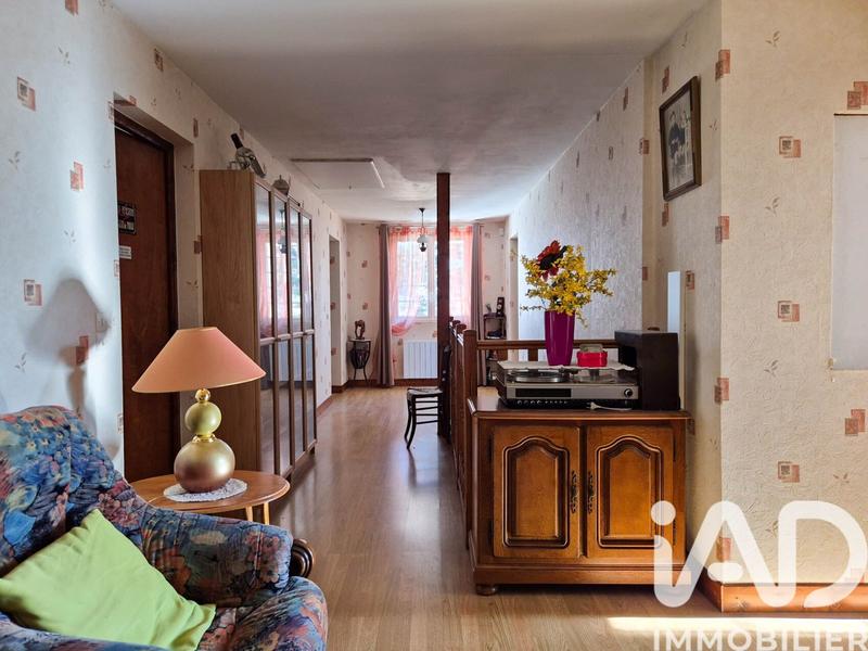 Maison - 191 m² - 7 pièces