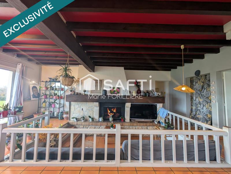 Maison - 216 m² - 9 pièces