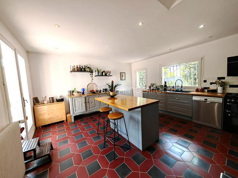 Maison traditionnelle - 139 m² - 5 pièces