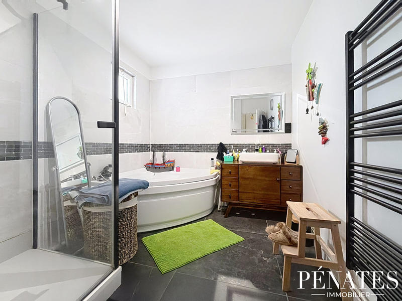 Viager - Maison - 163 m² - 7 pièces