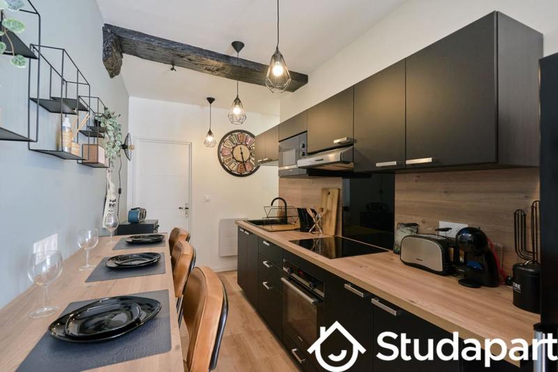 Chambre - 11 m² - 1 pièce